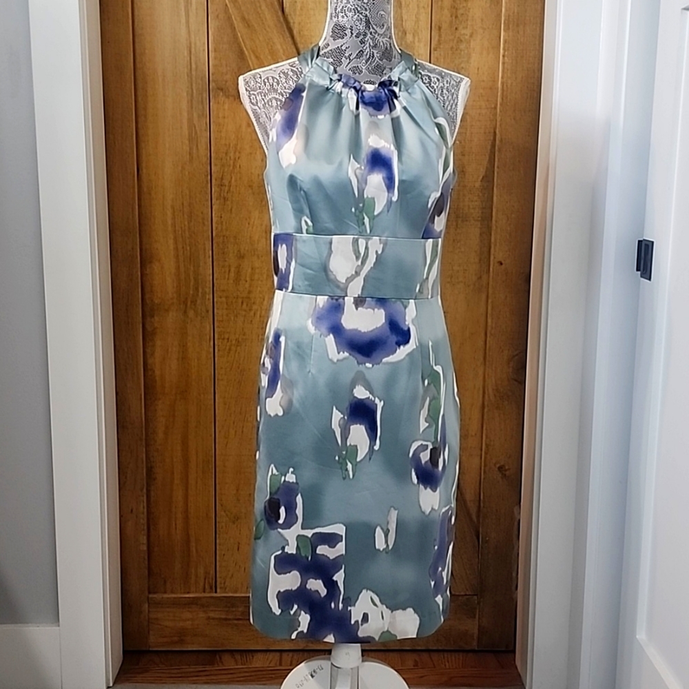 Ann Taylor water color polyester dress. Perfect for spring and summer!
